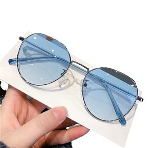 Korean version of color-changing glasses, face-slimming automatic photosensitivity myopia glasses, sweet round-frame glasses